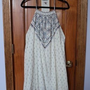 Summer Dress | White with a cute dainty pattern | Ecoté